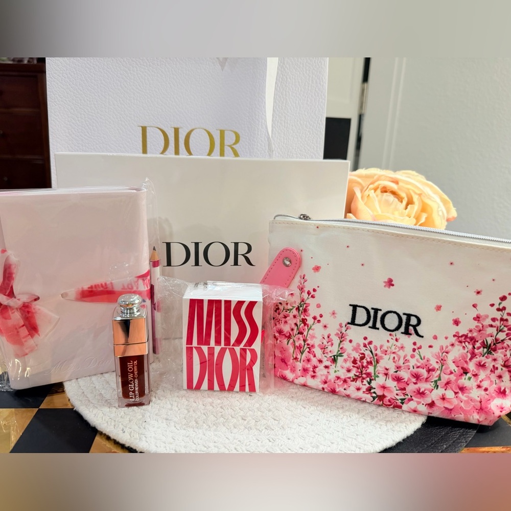 Miss Dior | NEW Pouch, Notebook,  EDP dabber, Dior Lip oil & Dior Gift Bag!